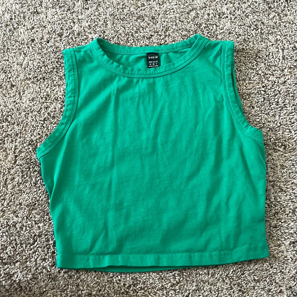 simple comfy bright green tank